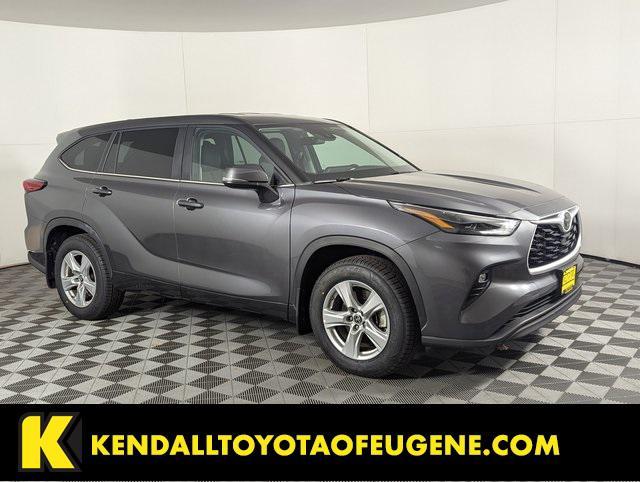 used 2023 Toyota Highlander car, priced at $33,331