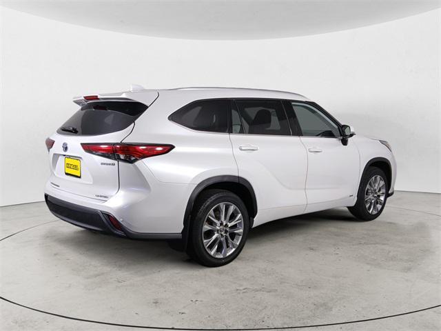 used 2023 Toyota Highlander Hybrid car, priced at $49,998