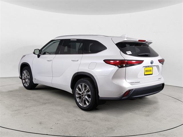 used 2023 Toyota Highlander Hybrid car, priced at $49,998