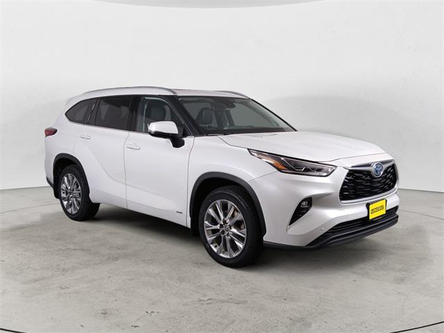 used 2023 Toyota Highlander Hybrid car, priced at $49,998