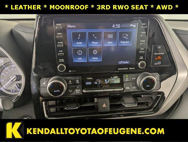 used 2022 Toyota Highlander car, priced at $33,549