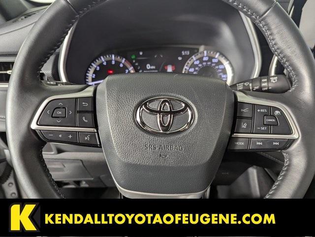 used 2024 Toyota Highlander car, priced at $41,998