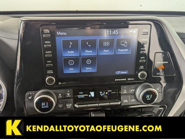 used 2022 Toyota Highlander car, priced at $37,998