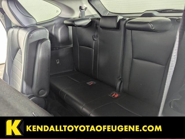 used 2022 Toyota Highlander car, priced at $37,998