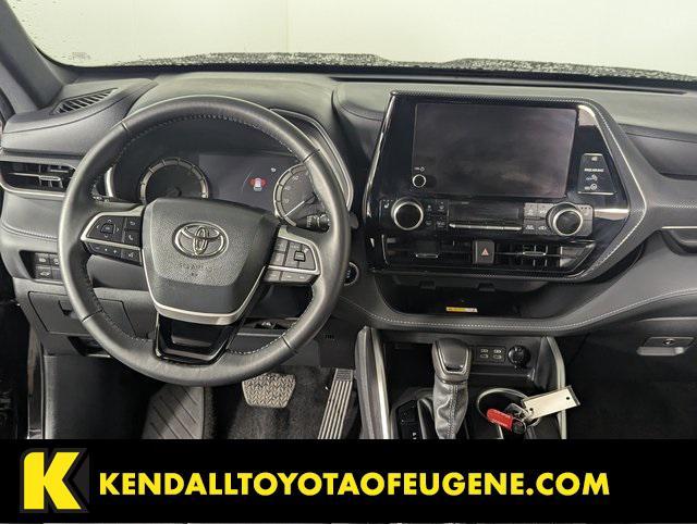 used 2024 Toyota Highlander car, priced at $44,722