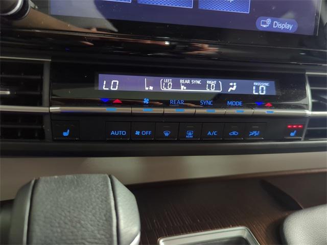 used 2024 Toyota Sienna car, priced at $46,998