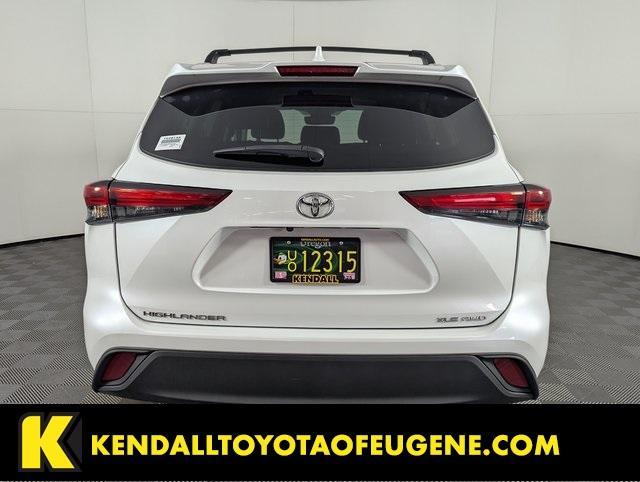 used 2022 Toyota Highlander car, priced at $40,998