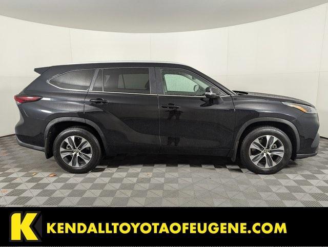 used 2024 Toyota Highlander car, priced at $41,690