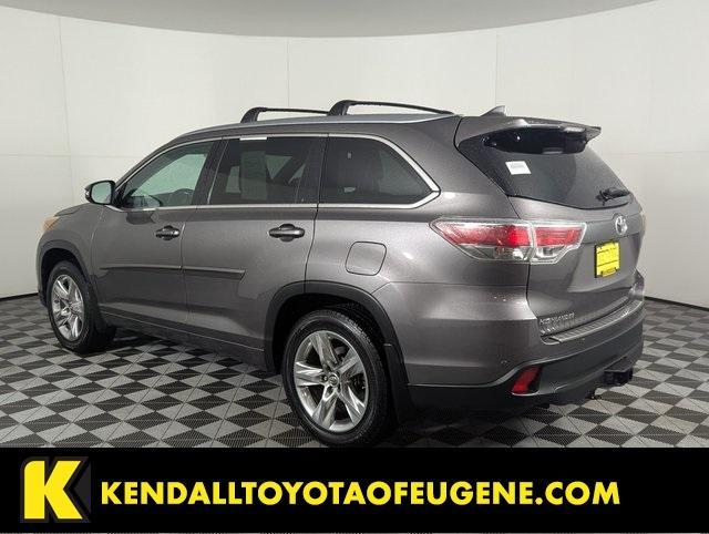 used 2016 Toyota Highlander car, priced at $22,998