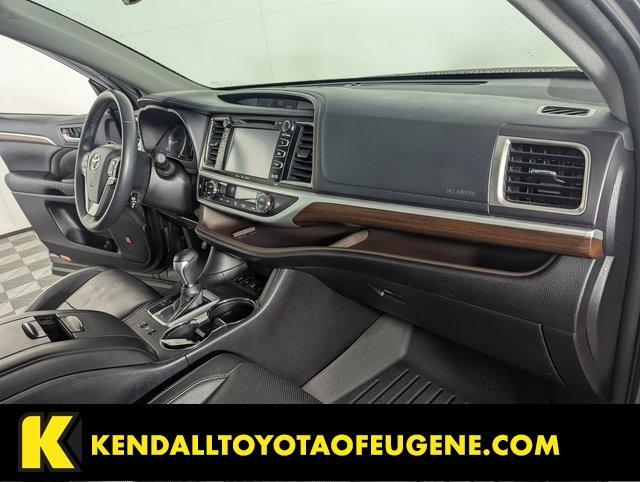 used 2016 Toyota Highlander car, priced at $22,998