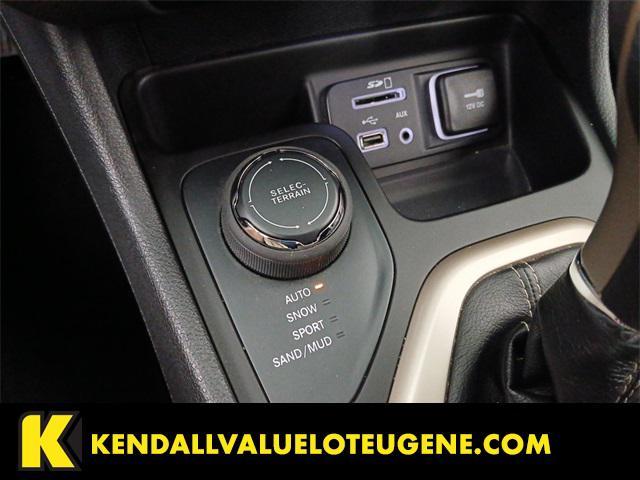 used 2014 Jeep Cherokee car, priced at $10,642