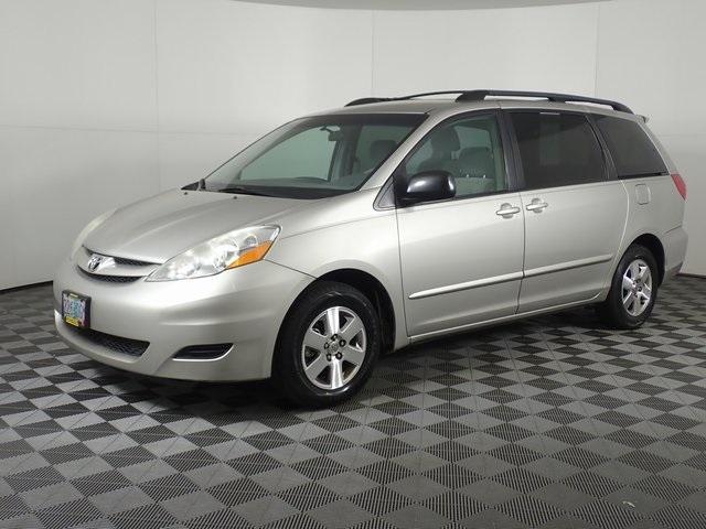 used 2007 Toyota Sienna car, priced at $6,999