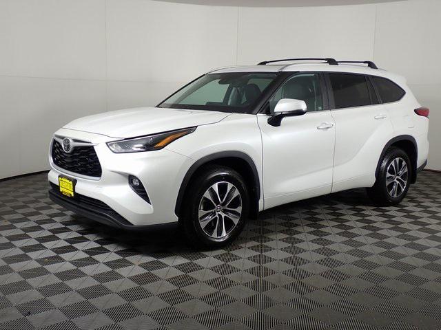 used 2023 Toyota Highlander car, priced at $40,788