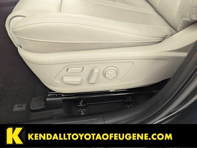 used 2023 Kia Sorento Hybrid car, priced at $35,998