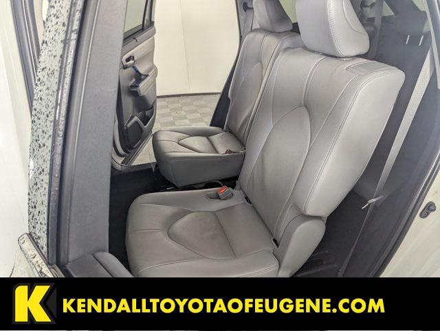 used 2020 Toyota Highlander car, priced at $36,998