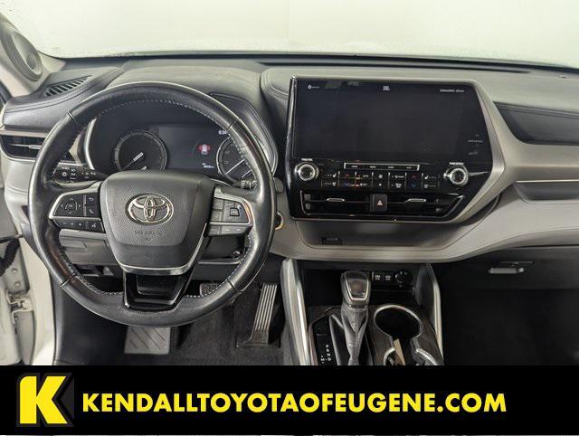 used 2020 Toyota Highlander car, priced at $36,998