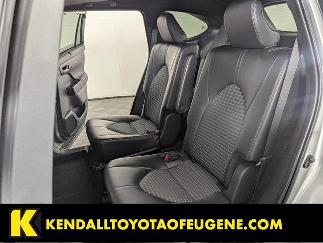 used 2024 Toyota Highlander car, priced at $44,998