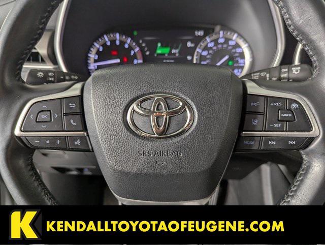 used 2022 Toyota Highlander car, priced at $37,388