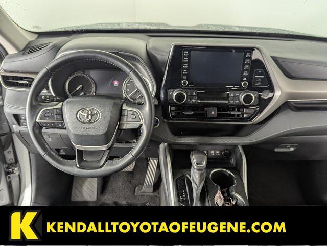 used 2022 Toyota Highlander car, priced at $37,388