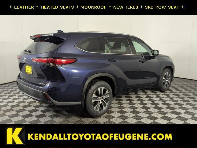 used 2022 Toyota Highlander car, priced at $33,896