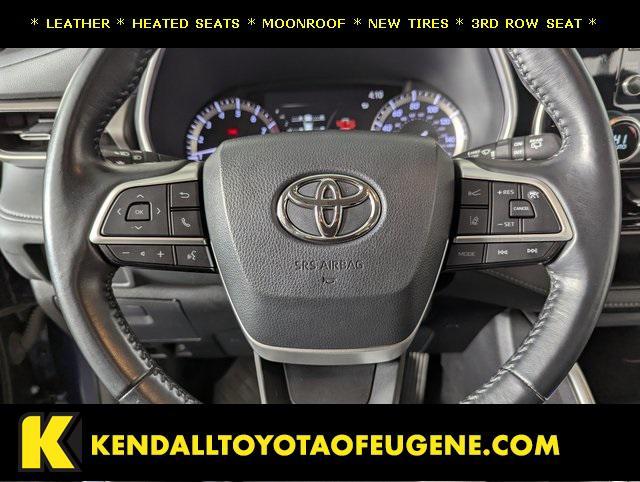 used 2022 Toyota Highlander car, priced at $33,896