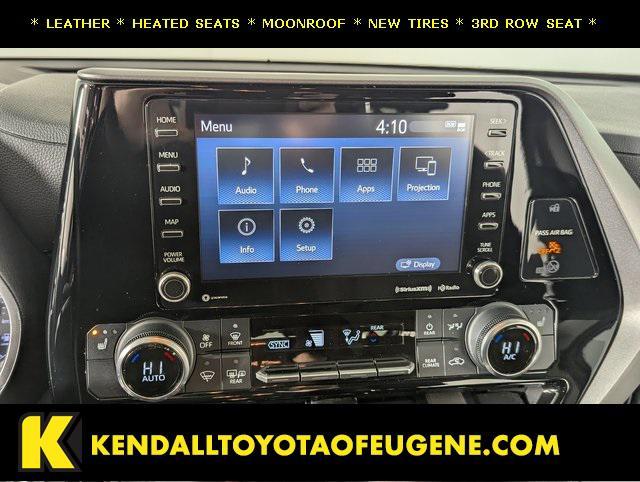 used 2022 Toyota Highlander car, priced at $33,896