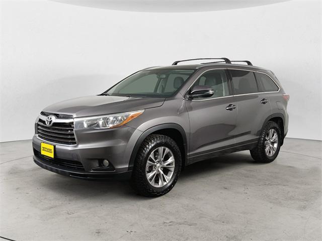 used 2015 Toyota Highlander car, priced at $15,998