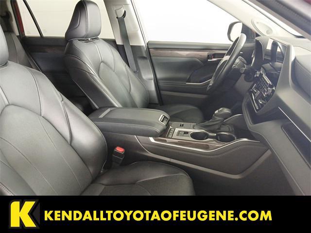 used 2022 Toyota Highlander Hybrid car, priced at $46,998
