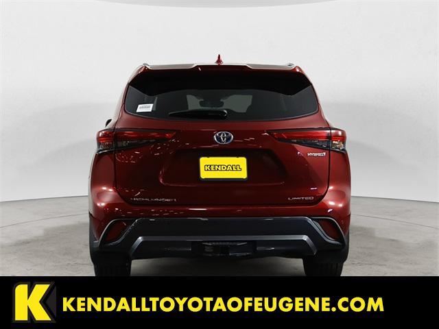 used 2022 Toyota Highlander Hybrid car, priced at $46,998