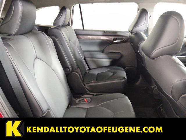 used 2022 Toyota Highlander Hybrid car, priced at $46,998