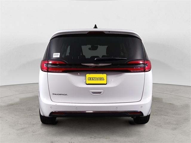 used 2024 Chrysler Pacifica car, priced at $33,998