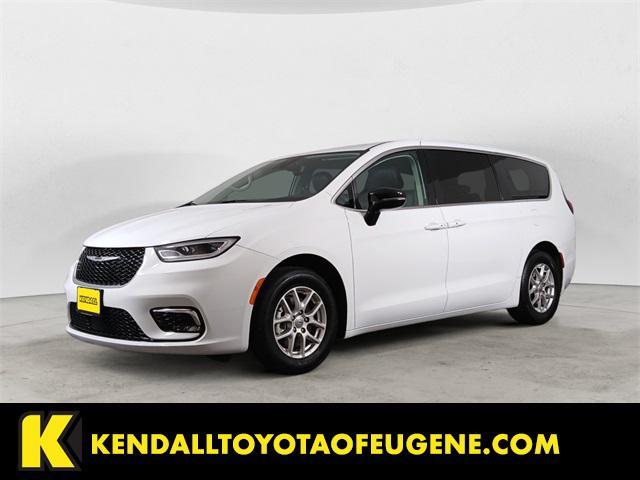 used 2024 Chrysler Pacifica car, priced at $33,998