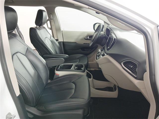 used 2024 Chrysler Pacifica car, priced at $33,998