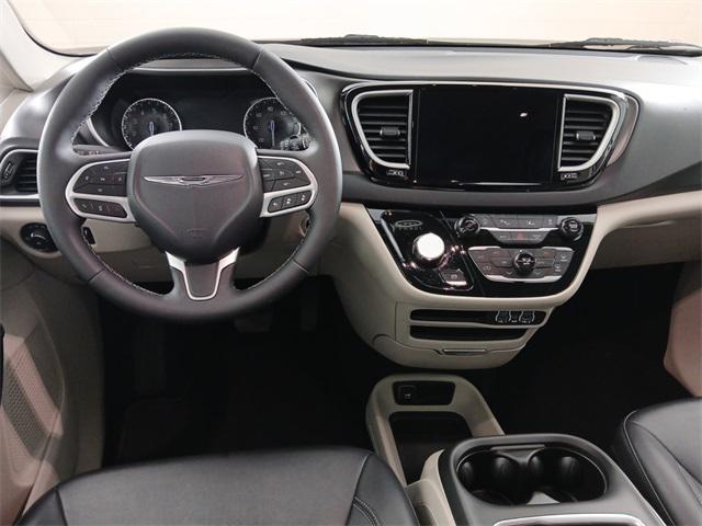 used 2024 Chrysler Pacifica car, priced at $33,998