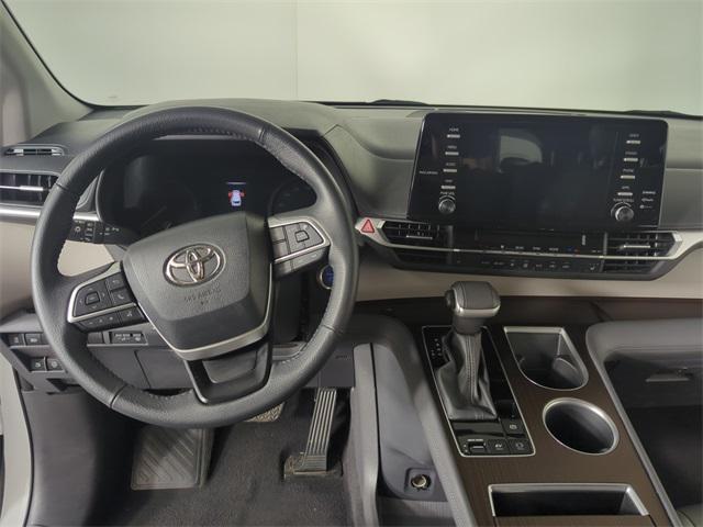 used 2023 Toyota Sienna car, priced at $43,998
