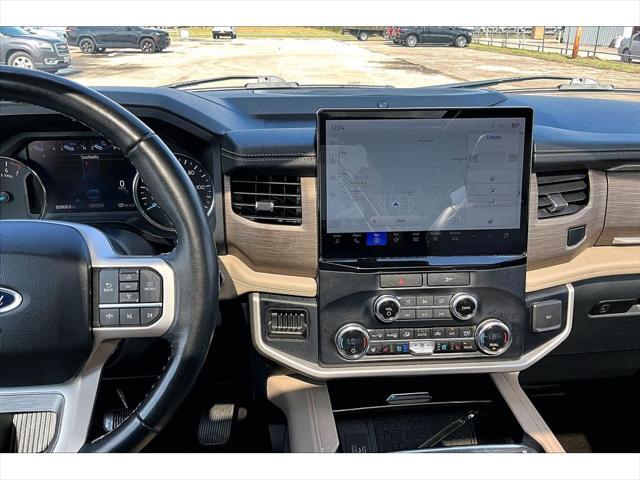 used 2023 Ford Expedition car, priced at $42,891