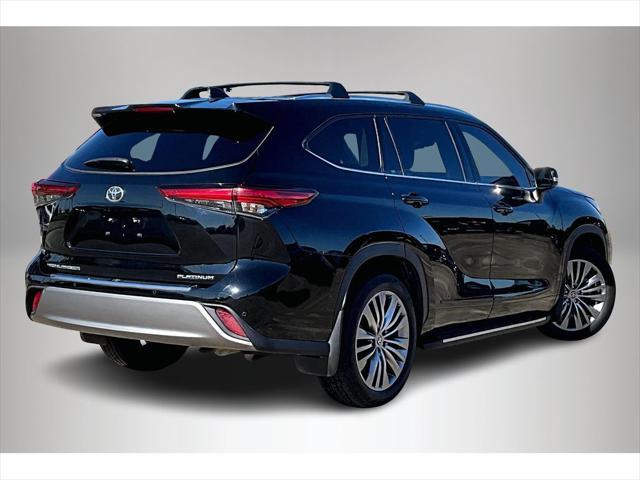 used 2021 Toyota Highlander car, priced at $34,591