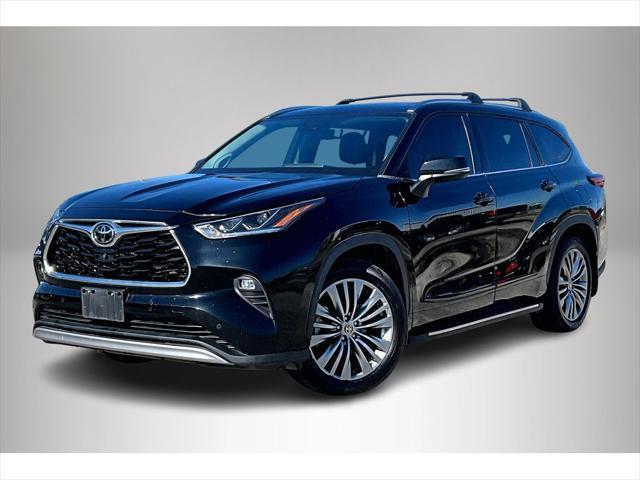 used 2021 Toyota Highlander car, priced at $34,591