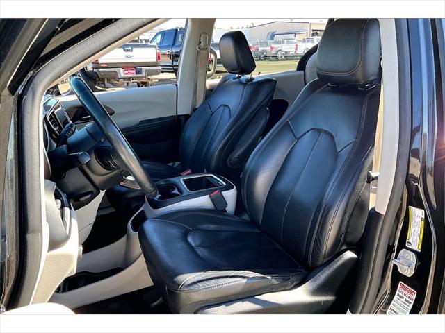 used 2018 Chrysler Pacifica car, priced at $18,691