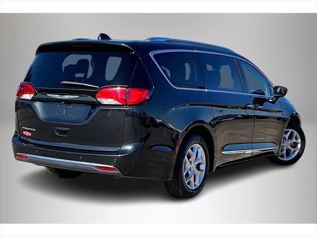 used 2018 Chrysler Pacifica car, priced at $18,691