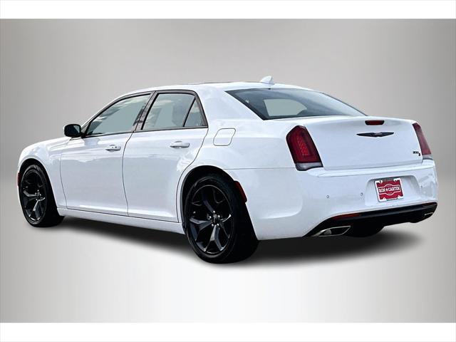 used 2022 Chrysler 300 car, priced at $22,025