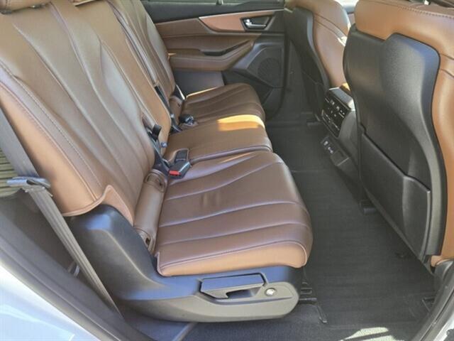 used 2023 Acura MDX car, priced at $41,497