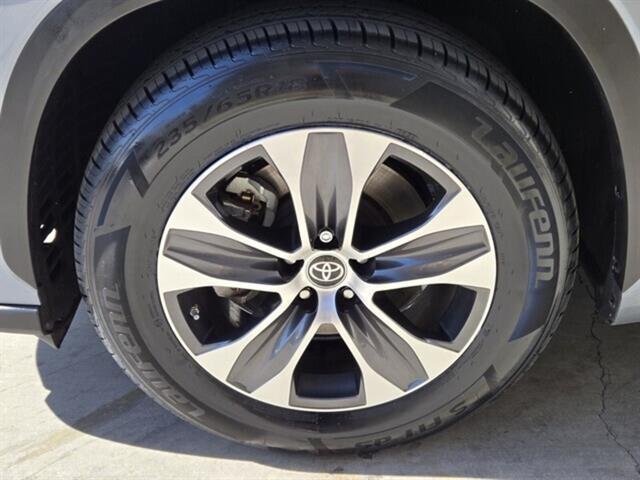 used 2020 Toyota Highlander car, priced at $33,997