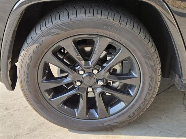 used 2018 Jeep Grand Cherokee car, priced at $13,997