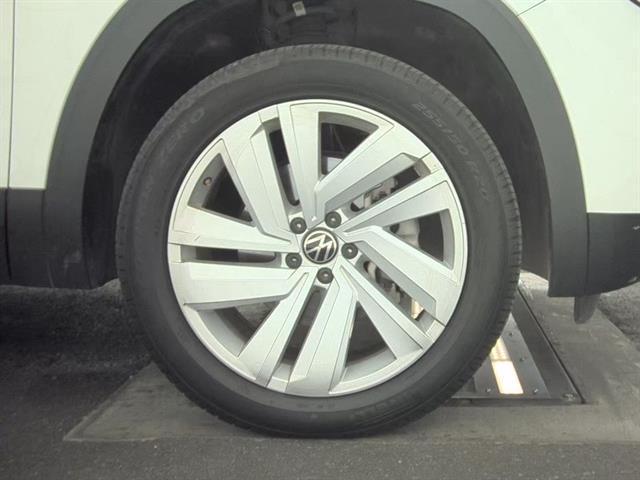 used 2021 Volkswagen Atlas Cross Sport car, priced at $24,997