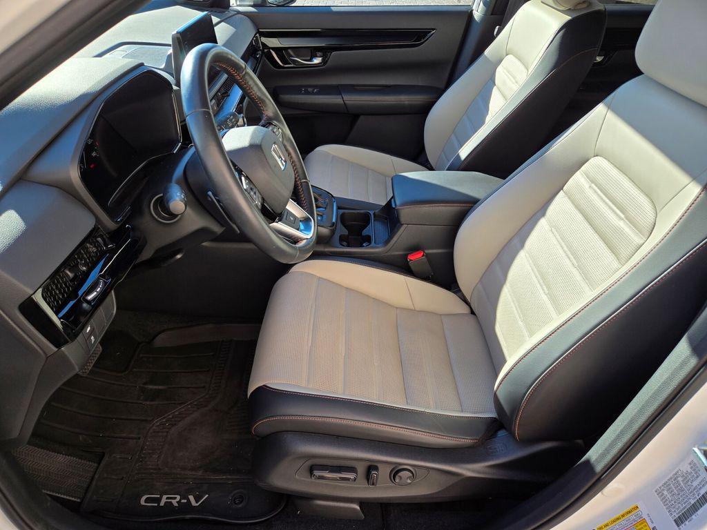 used 2024 Honda CR-V Hybrid car, priced at $35,285