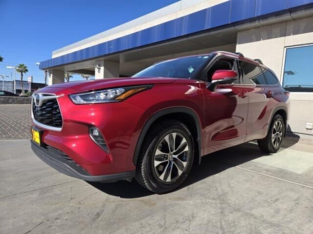 used 2020 Toyota Highlander car, priced at $32,997