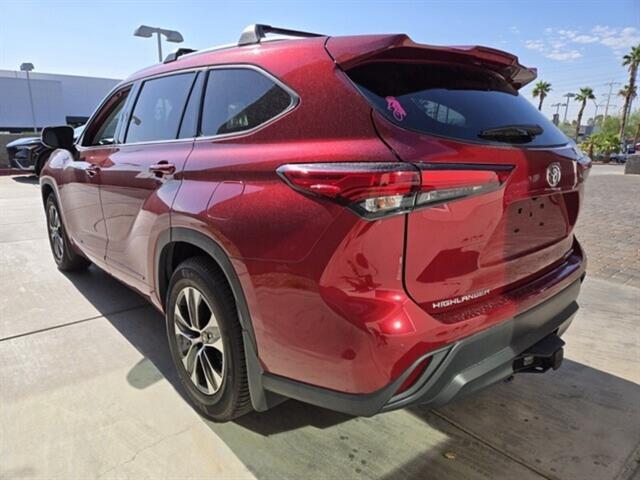 used 2020 Toyota Highlander car, priced at $34,997