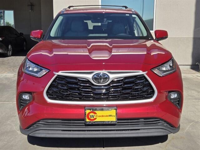 used 2020 Toyota Highlander car, priced at $32,997
