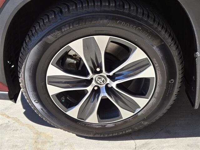 used 2020 Toyota Highlander car, priced at $32,997